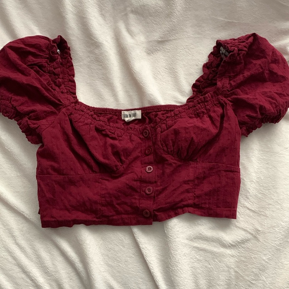 Women’s Fashion on Earth Burgundy Cropped Top with Cinched Neckline and Buttons
